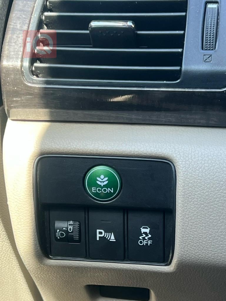هۆندا ئەکۆرد
